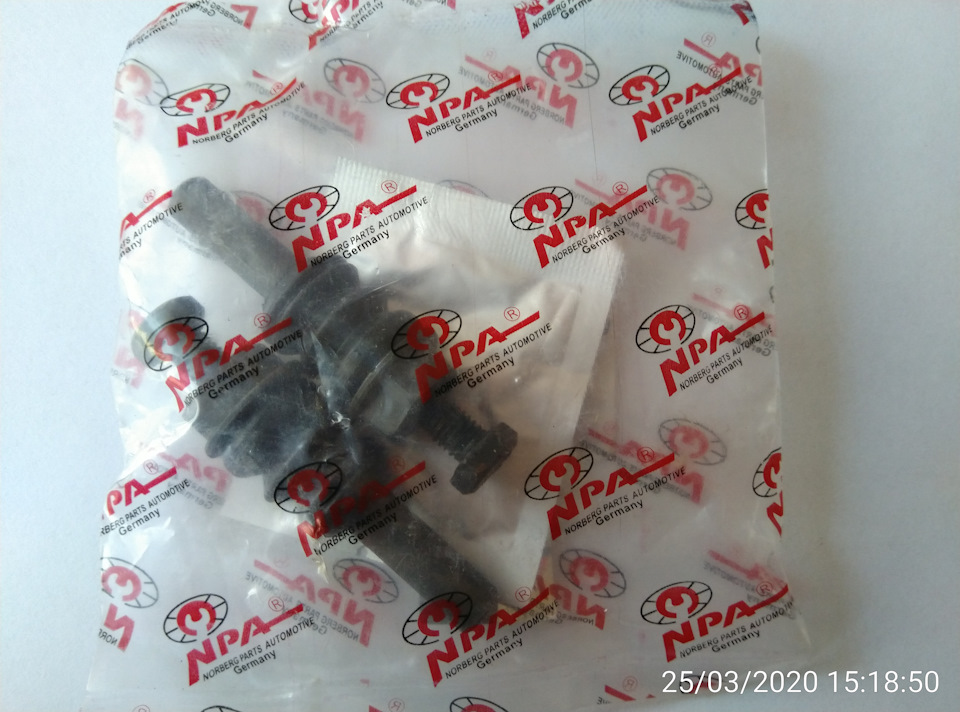 Фото в бортжурнале Renault Logan (1G). Запчасти на фото: 0320Z0