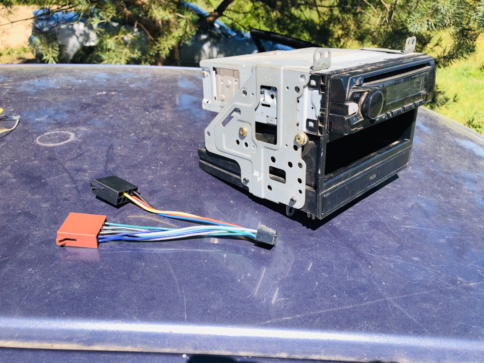 Распиновка штатных фишек магнитолы ae100.Подключение — Toyota Corolla ...