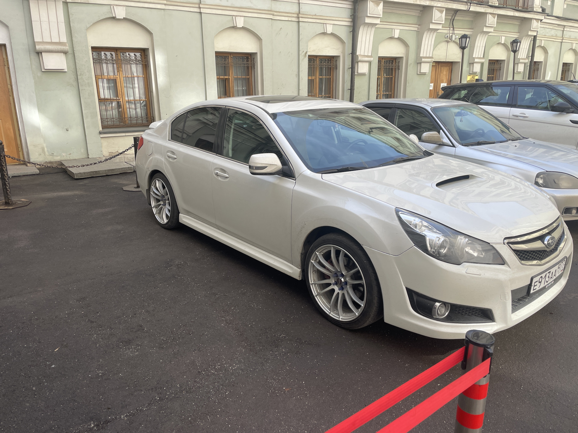 Летние колеса — Rays Gram Lights 57 — Subaru Legacy (BM/BR), 2,5 л, 2010  года | колёсные диски | DRIVE2