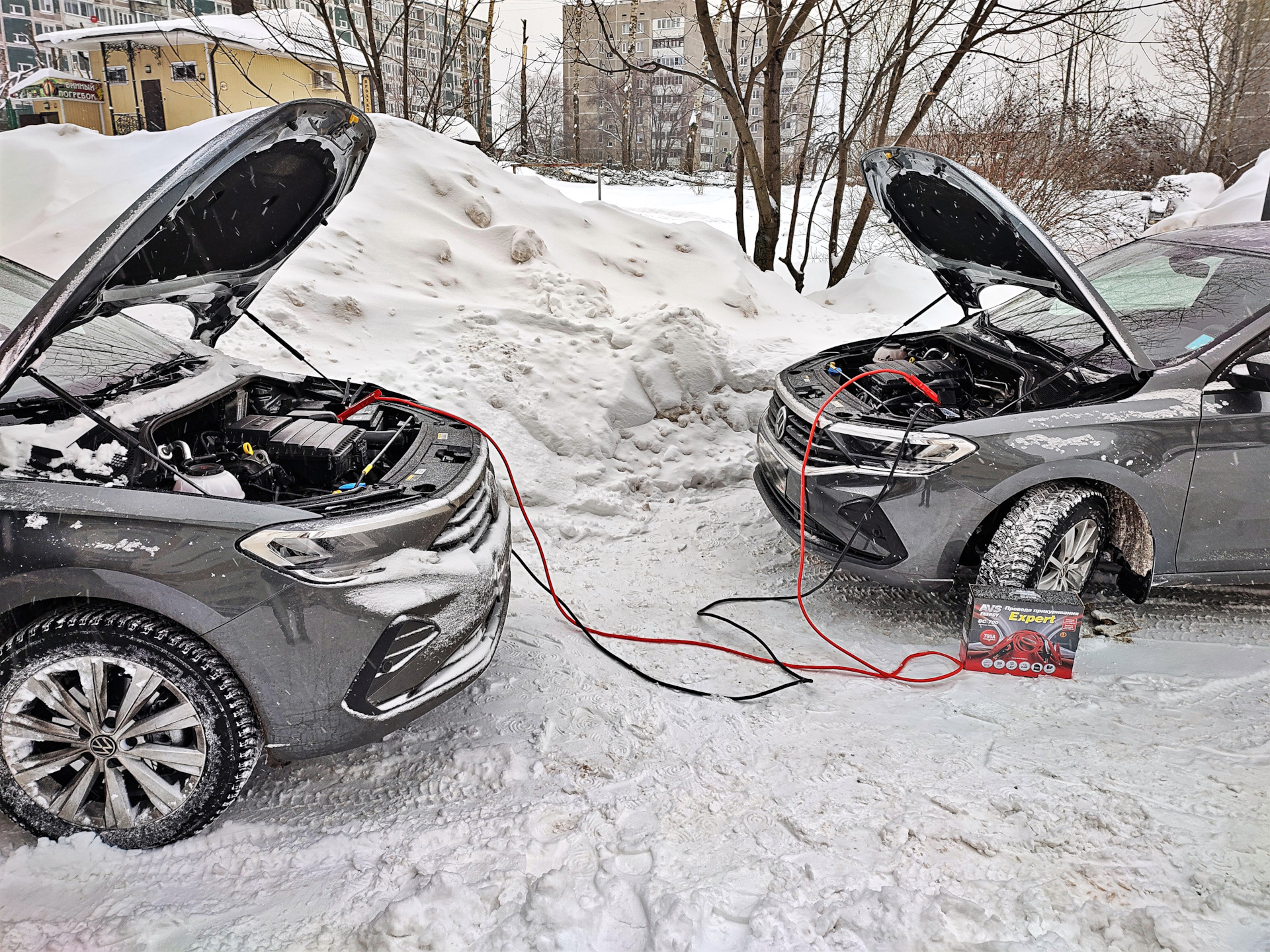 Помоги ближнему своему — как самому себе 💢POLO спасает POLO❗ — Volkswagen  Polo liftback, 1,6 л, 2021 года | помощь на дороге | DRIVE2