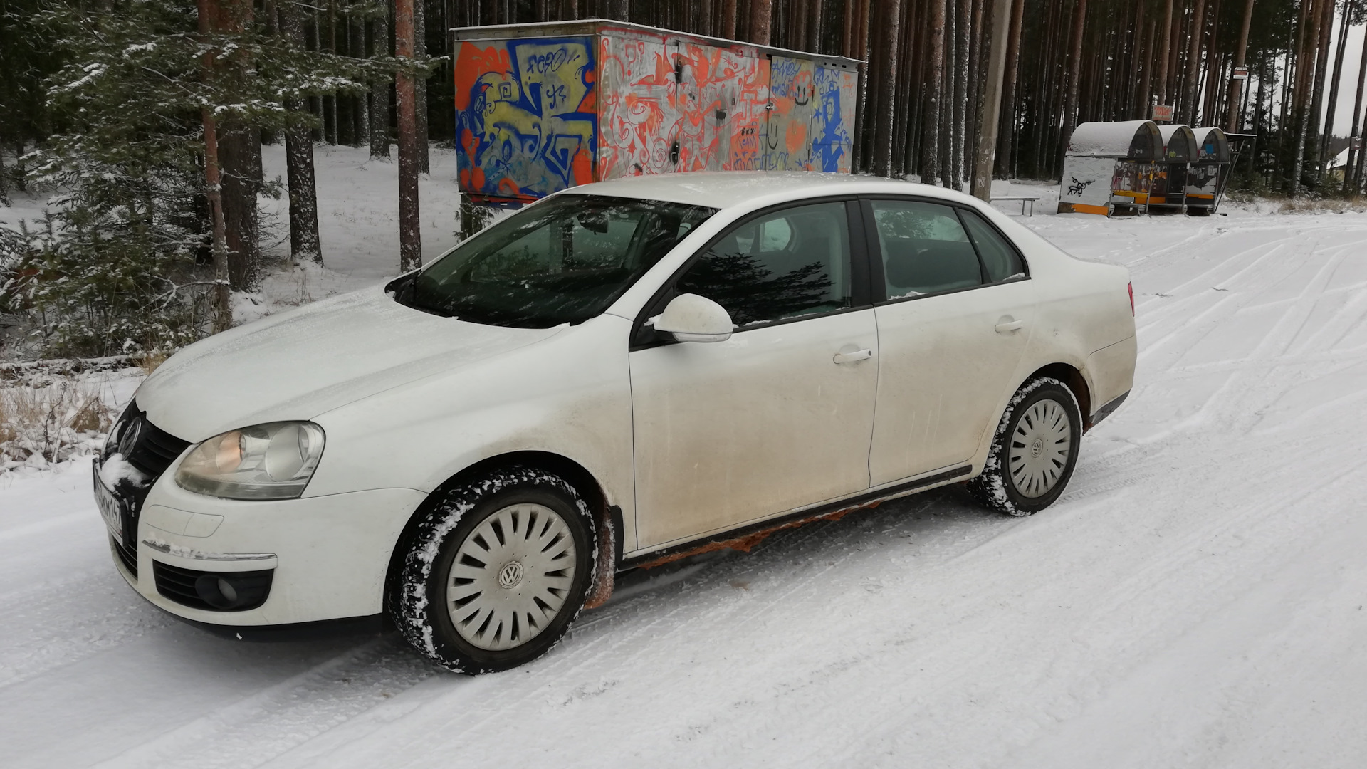 Volkswagen Jetta V 1.6 бензиновый 2010 | Белая jetta 5 на DRIVE2