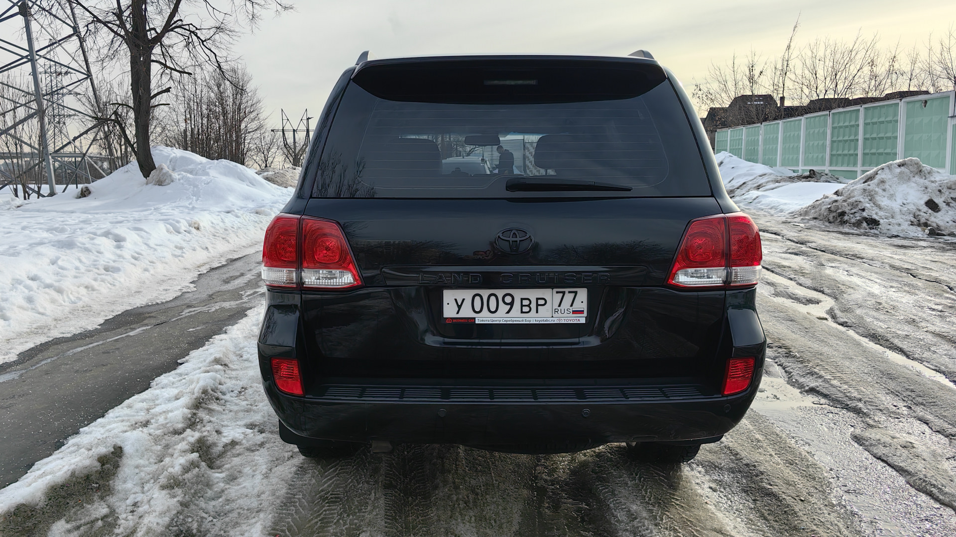 Toyota Land Cruiser 200 4.5 дизельный 2011 | Black Magic на DRIVE2