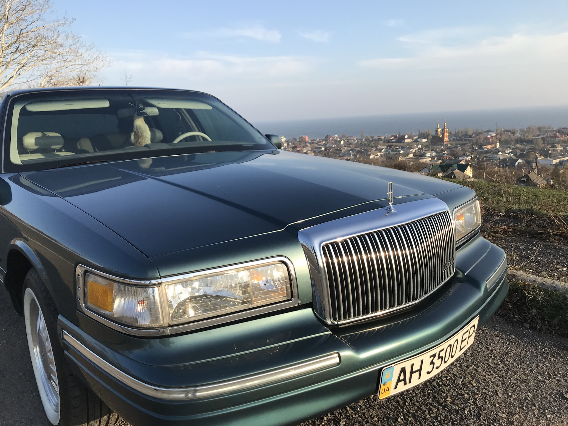 Lincoln Town car mk2