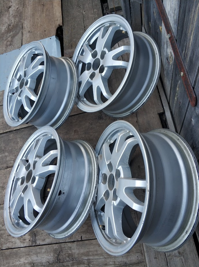 Литые диски Toyota 6Jx15 ET45 5x100 на Toyota Prius (20), Toyota Prius ...