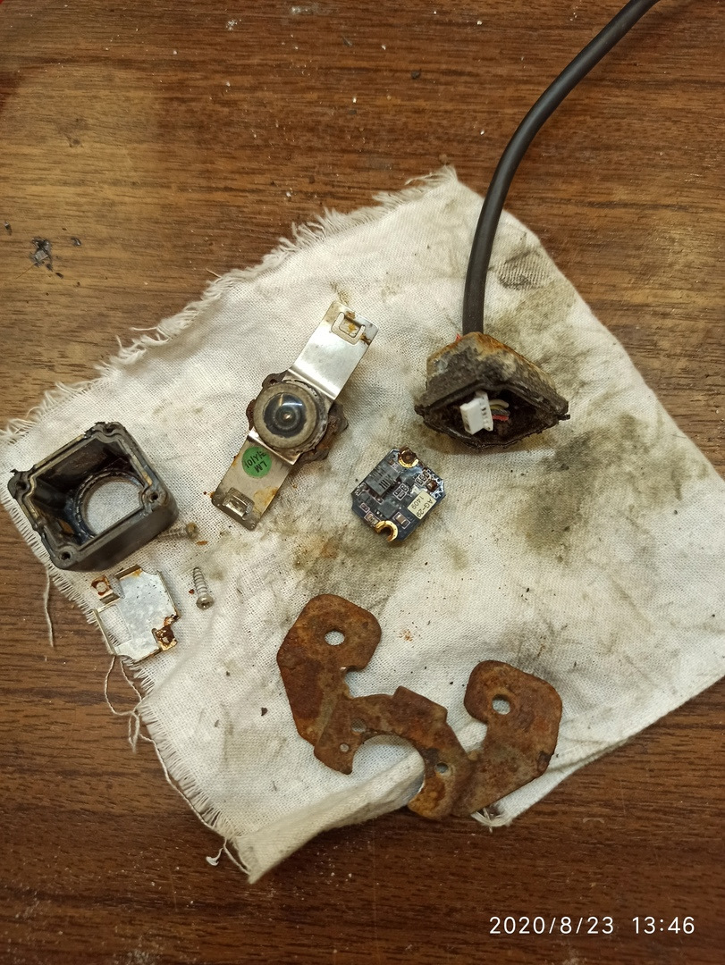 Замена камеры заднего вида — Hyundai ix35, 2 л, 2011 года | электроника ...