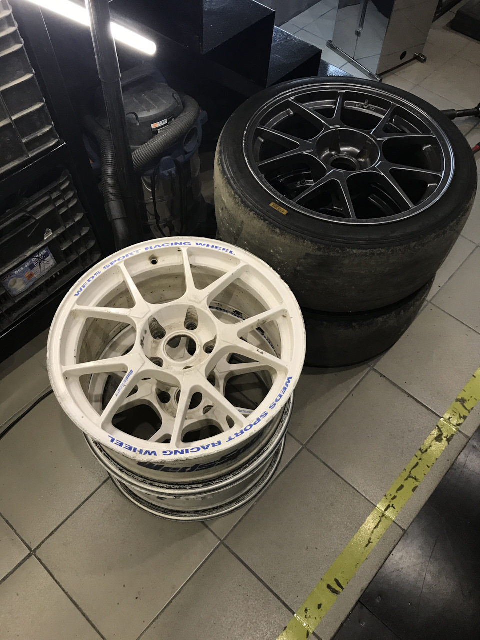 weds sport tc-005 17 8/9j — Toyota Starlet (80)