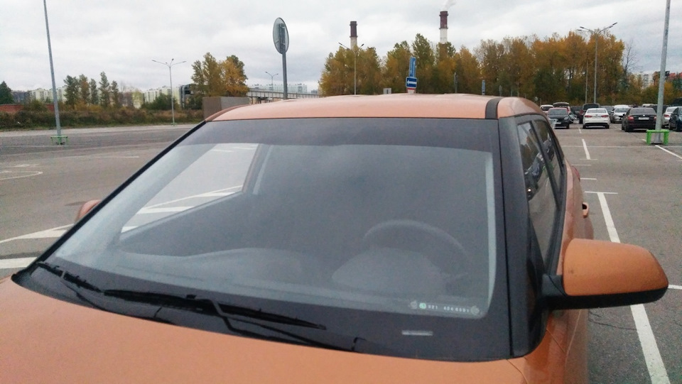 Солнцезащитная полоса на лобовое стекло. Доработка. — Hyundai Creta (1G ...