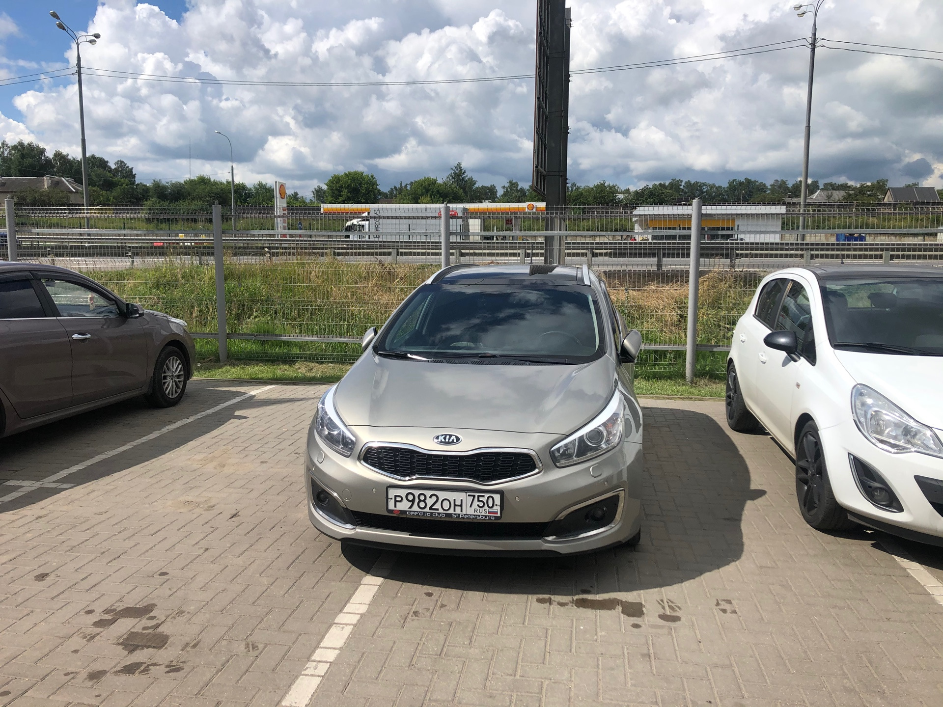 Гарантийная покраска внутренней части багажника и заднего бампера — KIA  Ceed SW (2G), 1,6 л, 2016 года | кузовной ремонт | DRIVE2