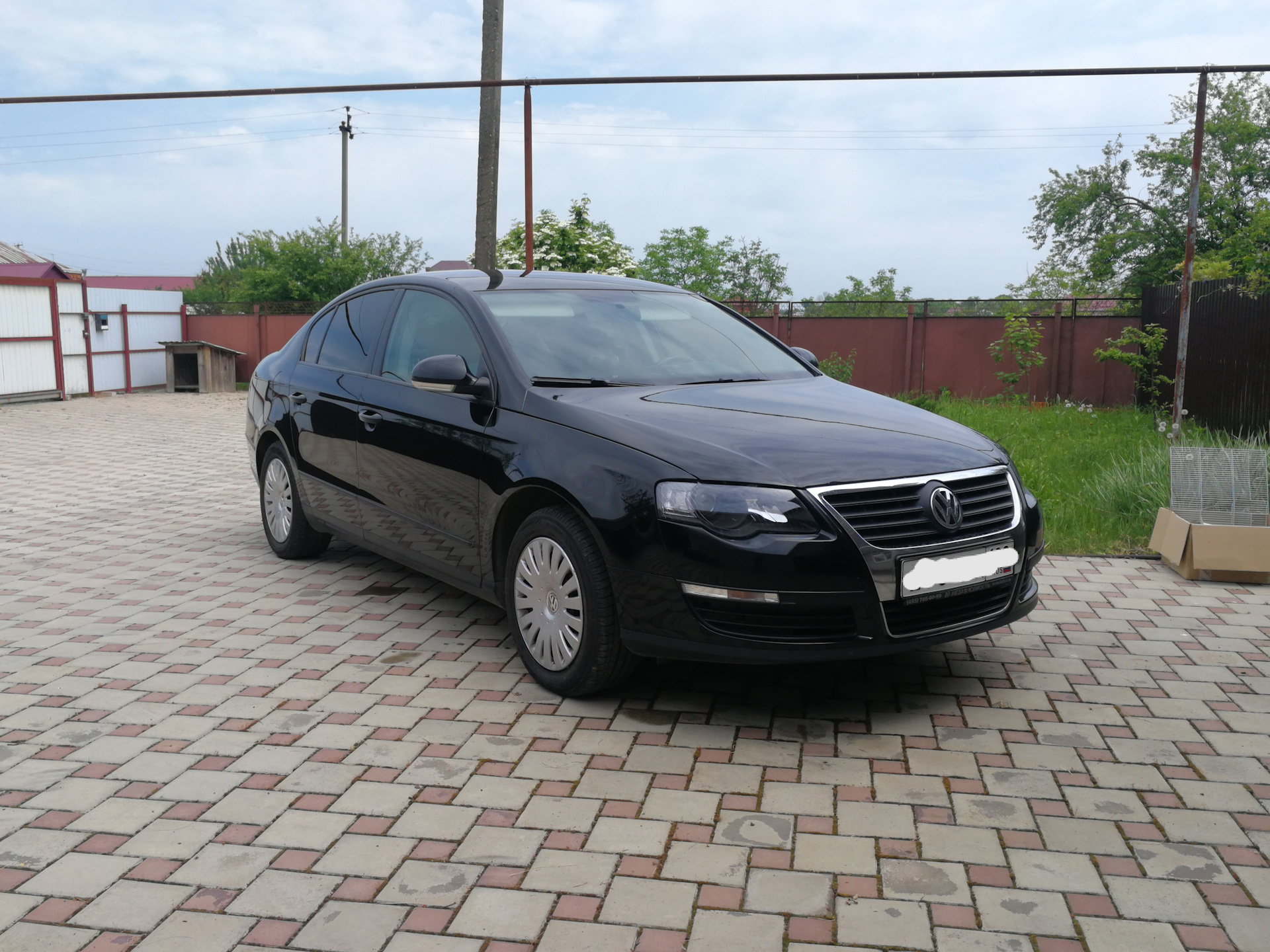 Volkswagen Passat черный 2005