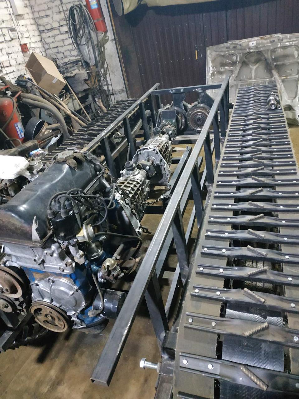 А вместо сердца пламенный мотор — Гусеничный проходимец, 1,6 л, 2014 ...