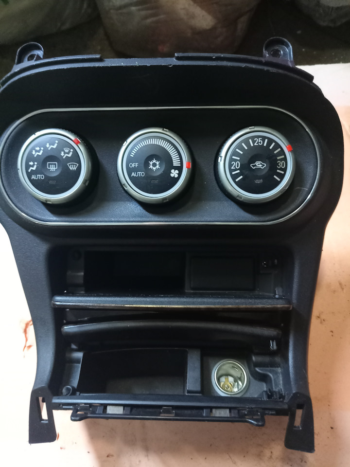 Климат контроль на Mitsubishi Lancer X. Б/у | 2 800 ₽ в городе Томск ...