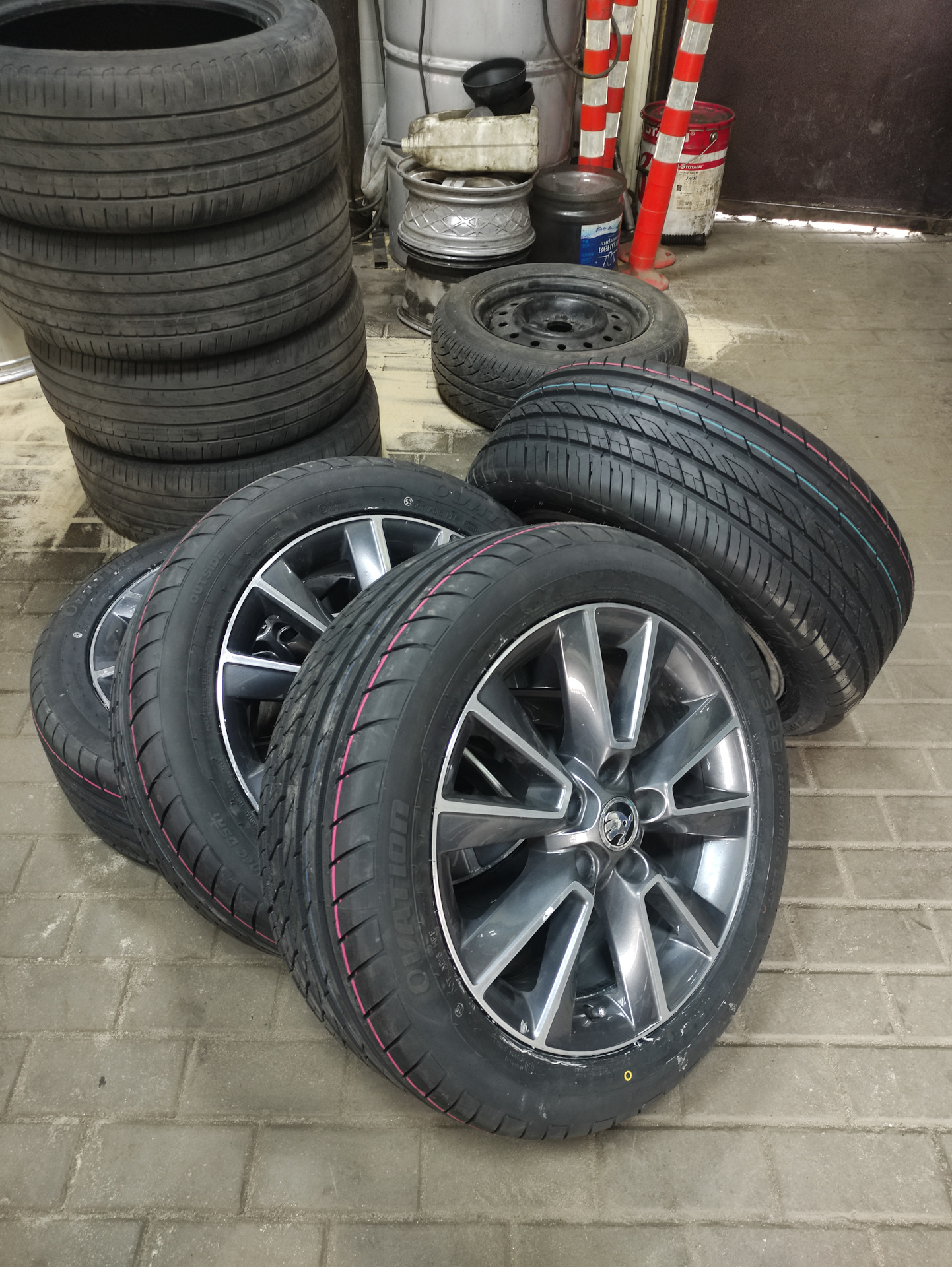 #52 — Новые летние шины Ovation VI-388 225/50 R17 W 98 XL — Skoda Yeti ...