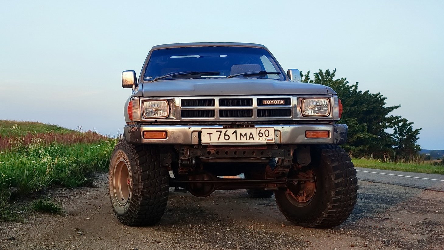 Продажа Toyota Hilux Surf (1G) 1985 (дизель, МКПП) — с историей  обслуживания — DRIVE2.RU