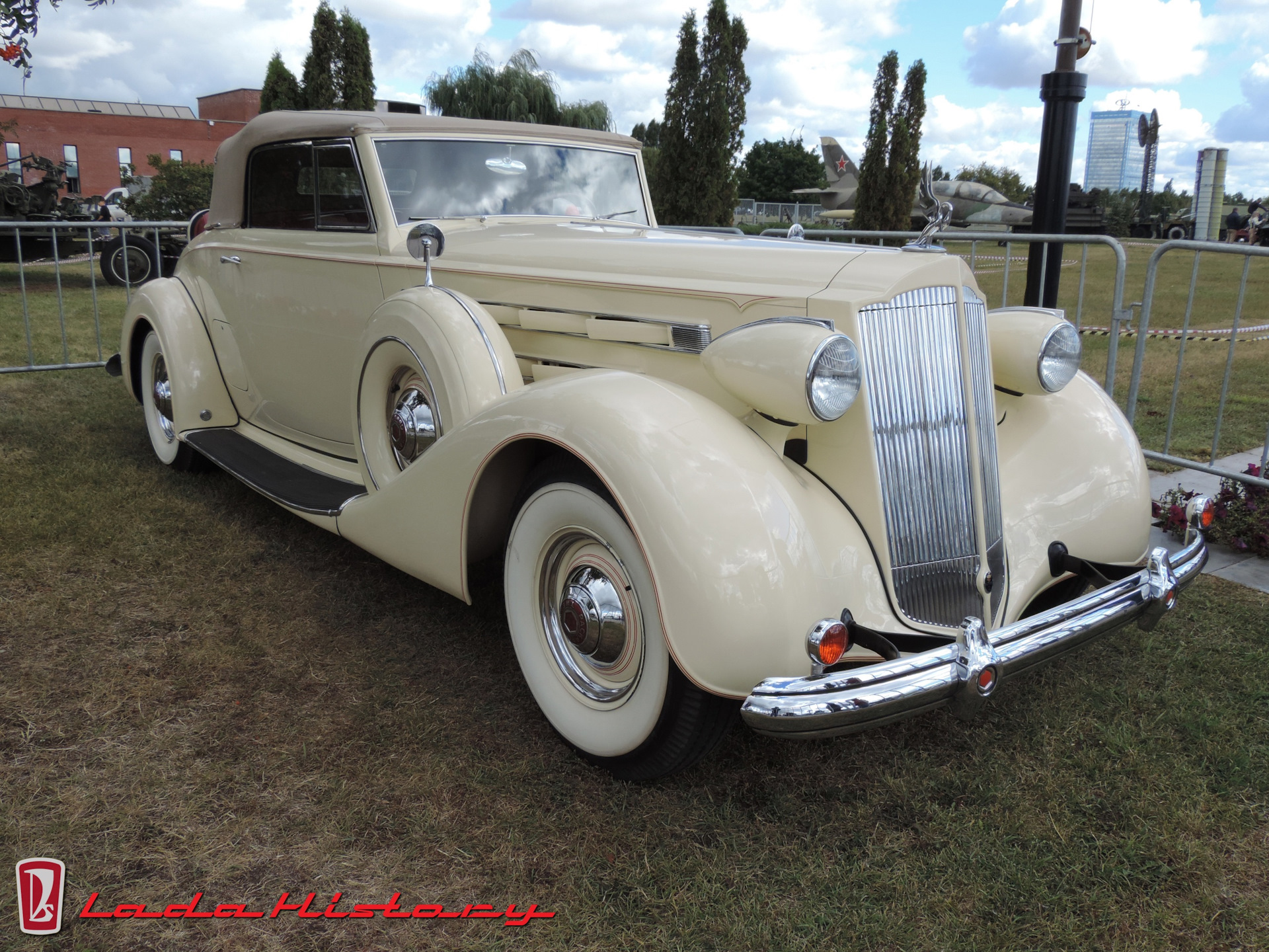 1933 Packard Twelve Convertible Victoria