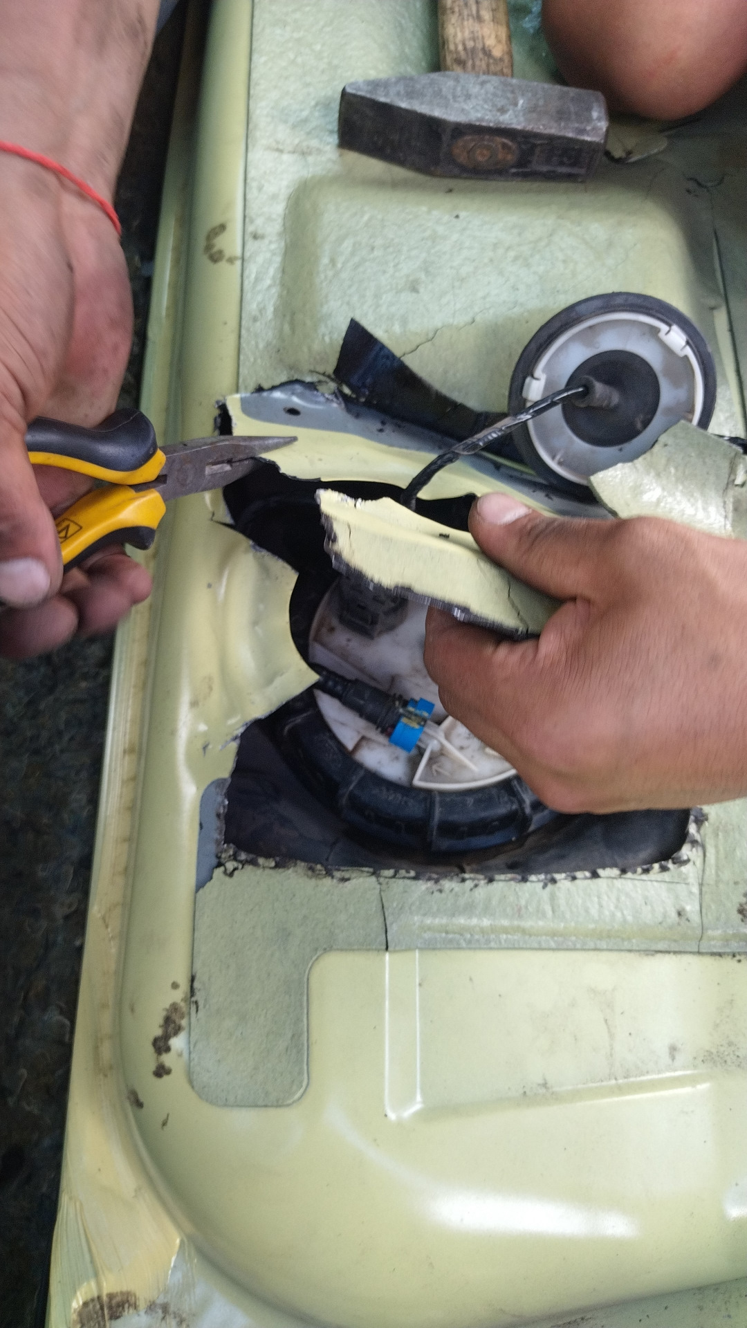 Настало время серьезных трат — Mazda Demio (2G), 1,5 л., 2003 года ...