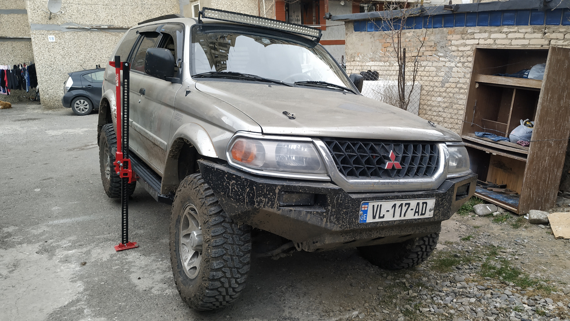 Силовые пороги Mitsubishi Montero, L200, OLD, Pajero, Pajero sport, new