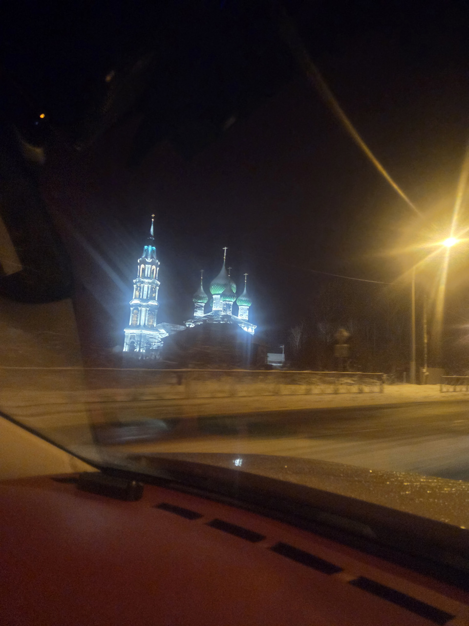 Собор Феодоровской иконы Божией Матери — Dongfeng AX7