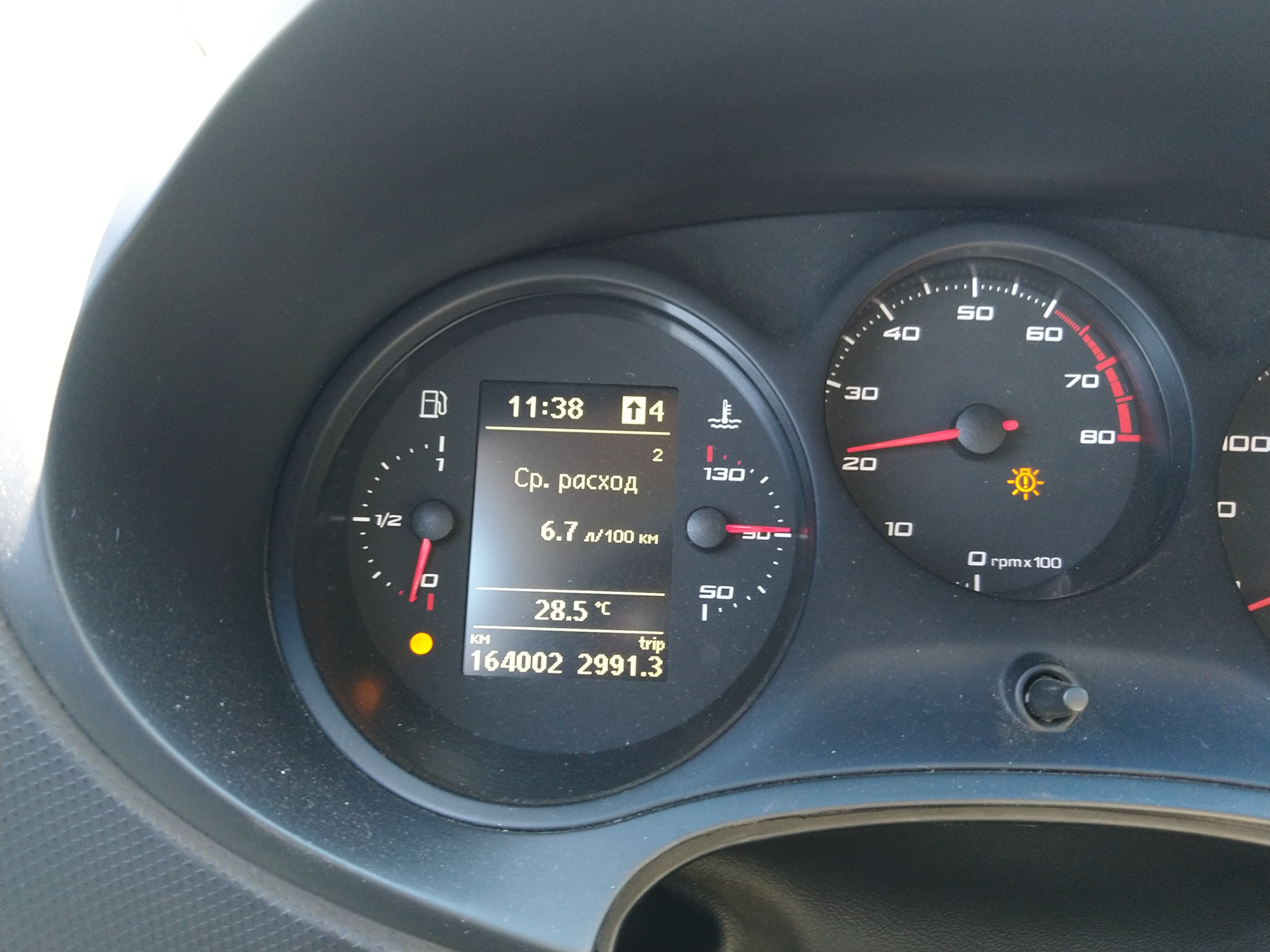 Моментальный расход топлива мотор 1. Tsi 1. 1. Расход 1. 8.