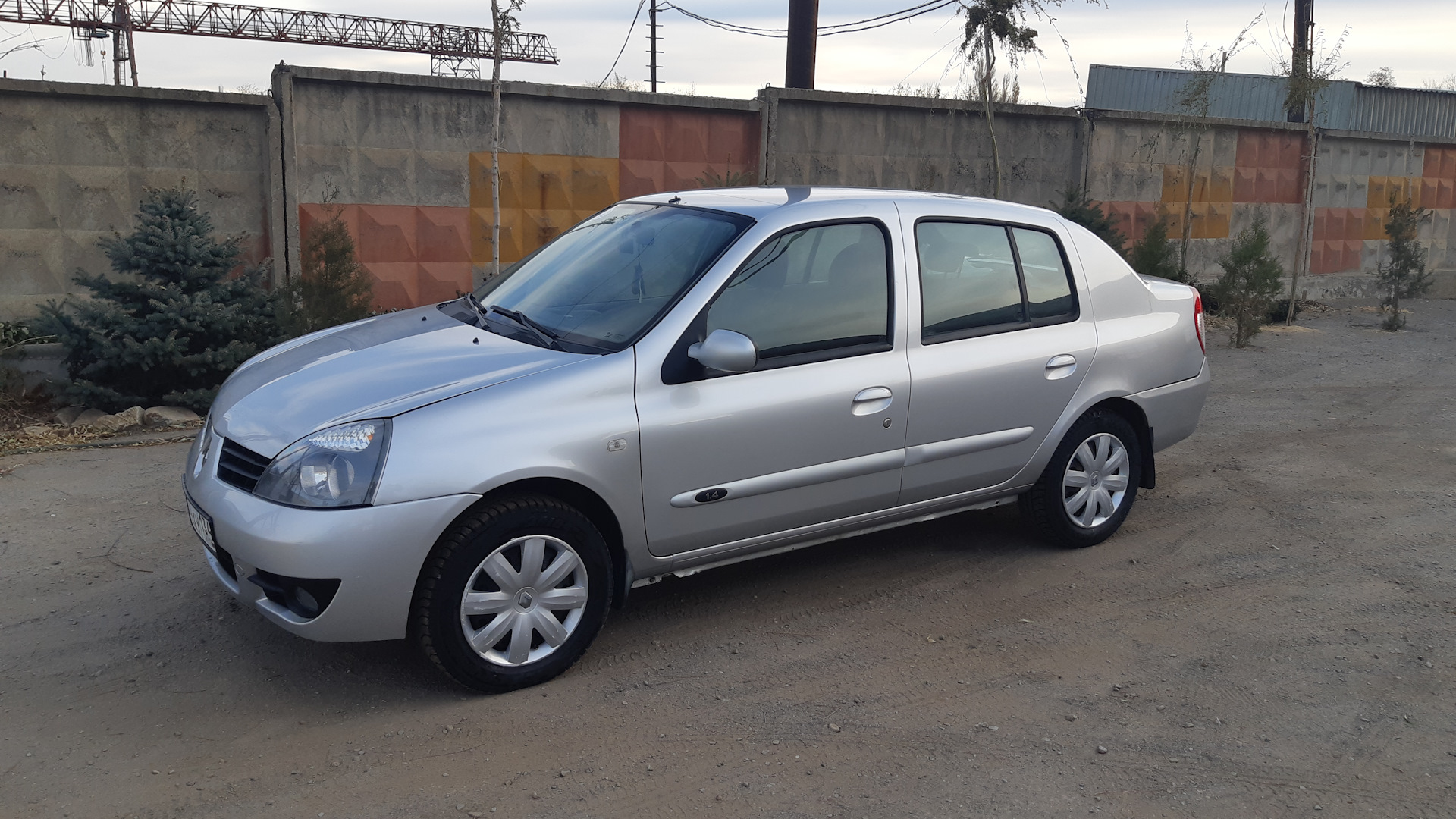 Renault Symbol 1.4 бензиновый 2007 | Симба на DRIVE2