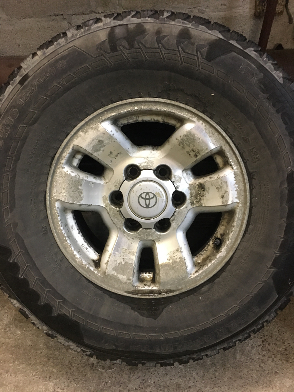 Фото в бортжурнале Toyota Hilux Surf (3G)