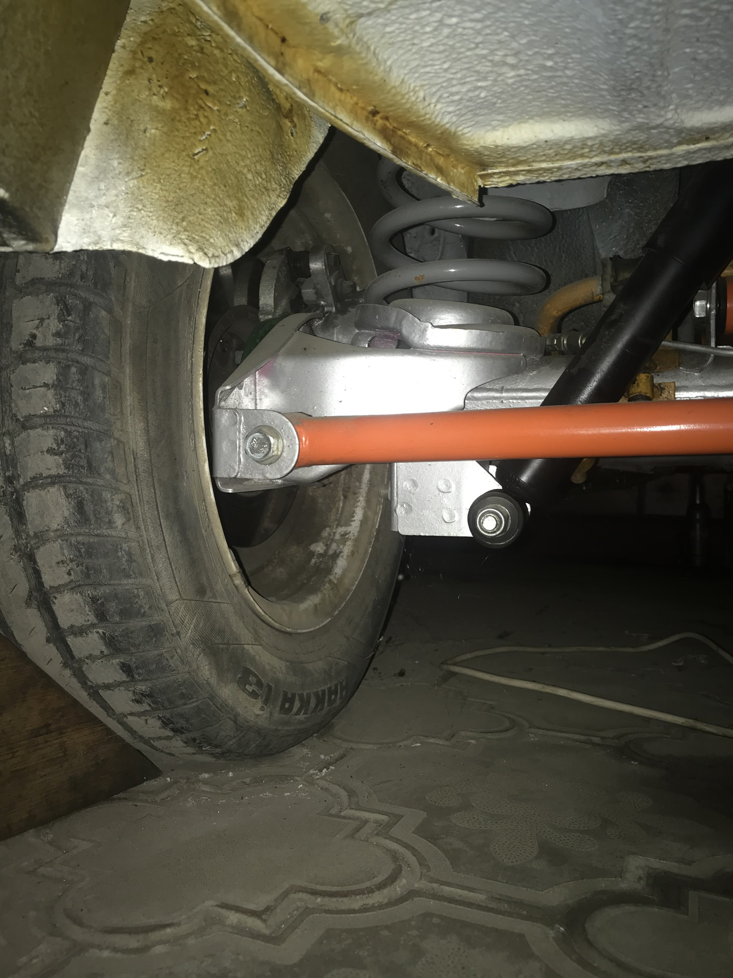 Здт стабилизатор, каяба аморты, шнива пружины, и усилитель солдата ...