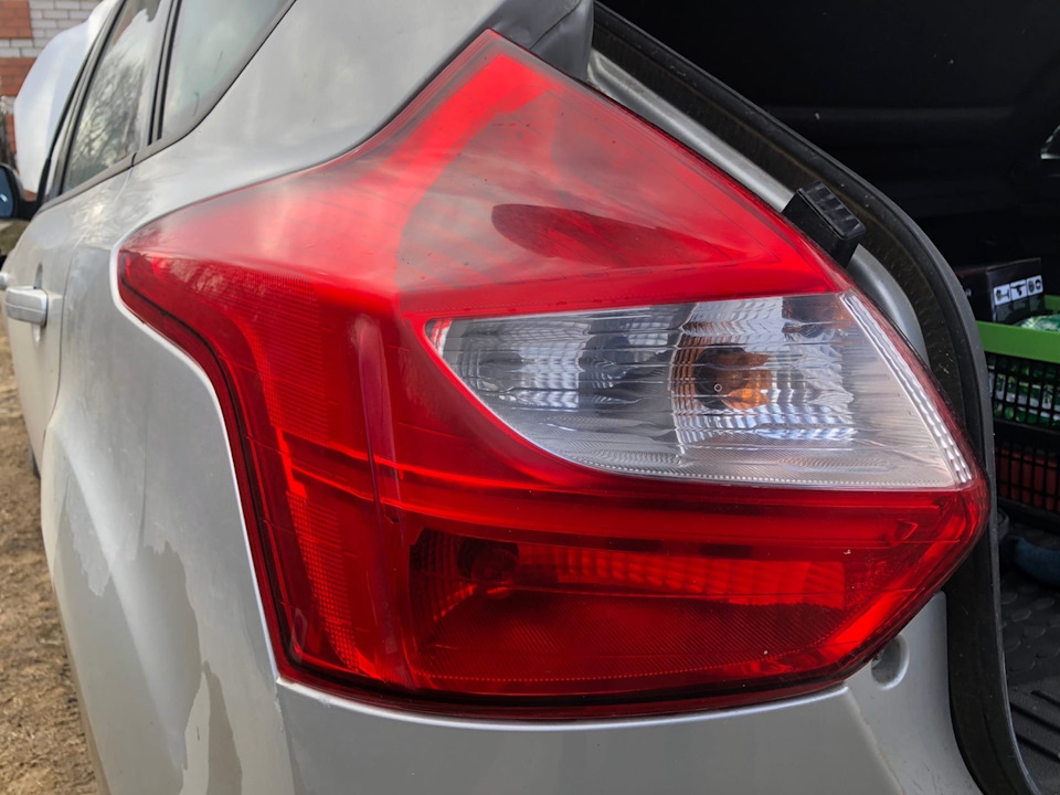 Задние фары форд фокус 3 хэтчбек диодные. Задние фонари ford focus 3 диодные. Задние диодные фонари форд фокус 3 седан. Форд фокус 3 седан поворотники диодные задние. Задние фонари форд фокус 3 седан.