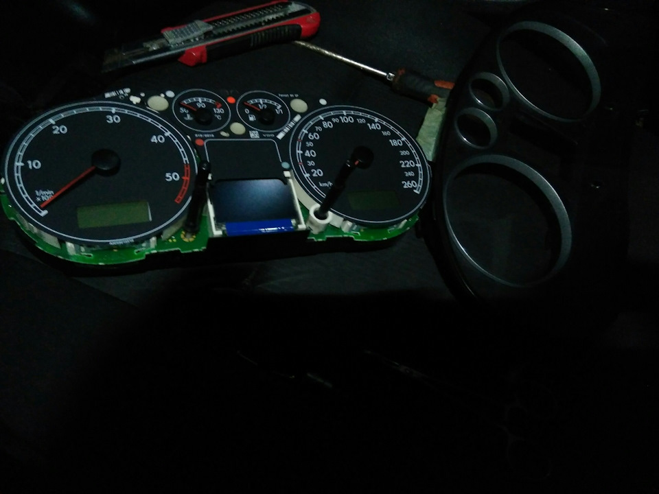 Панель приборов, тест стрелок при включении зажигания — Volkswagen ...