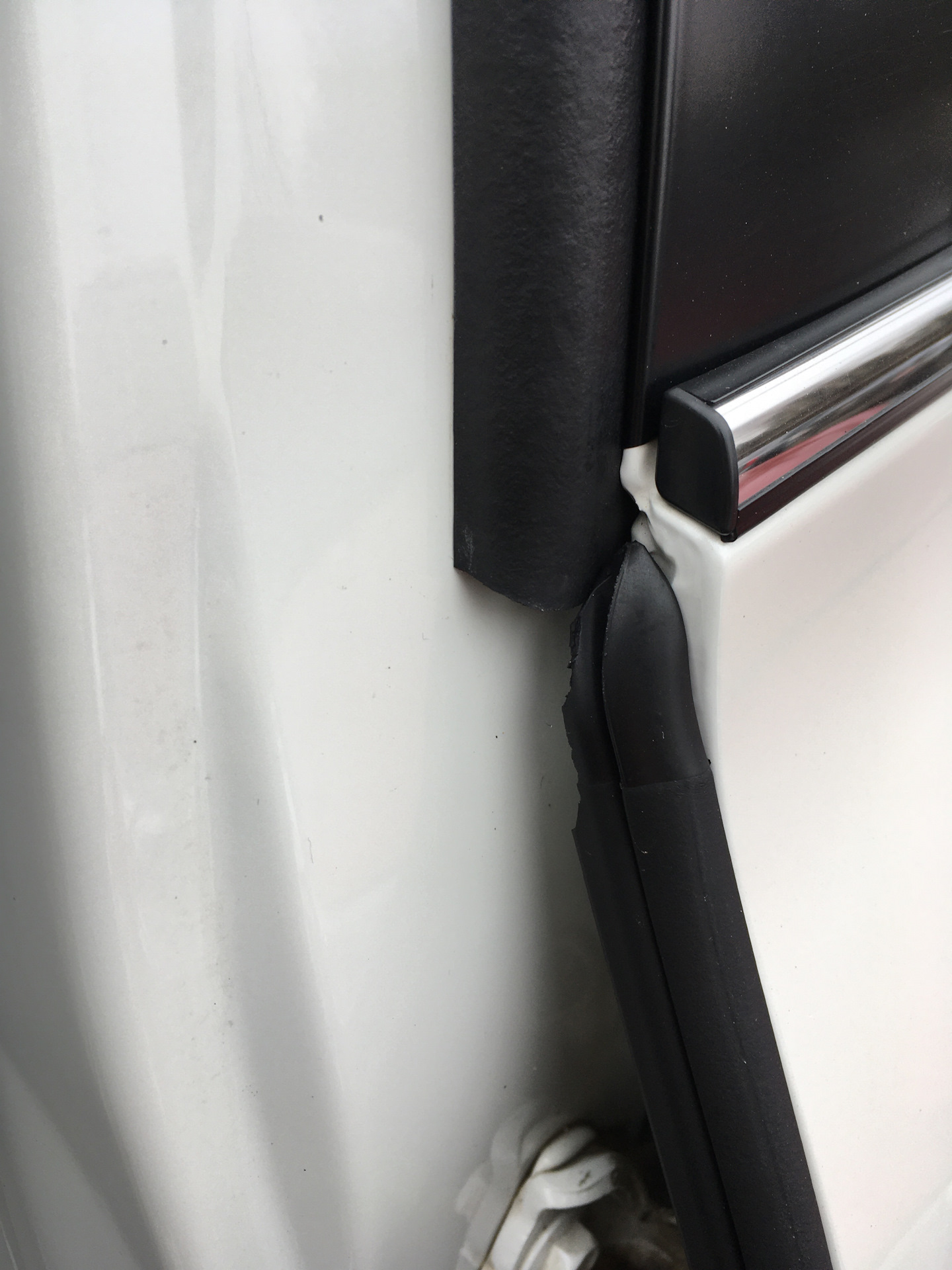 Уплотнитель двери от лексуса — Toyota Highlander (XU40), 3,5 л, 2012 ...