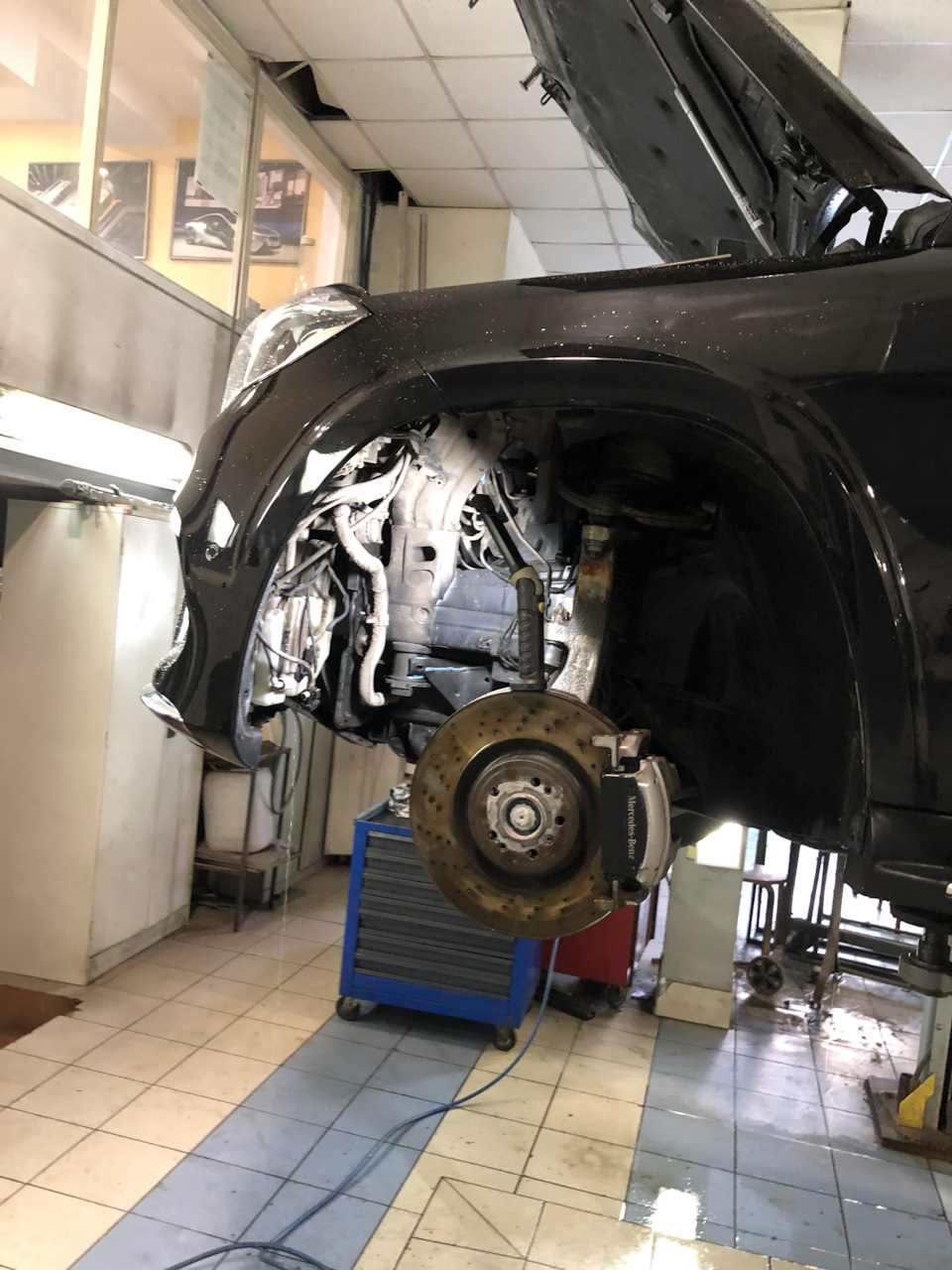 Потек бачок омывателя 🤦🏻‍♂️ x166 GLS — Mercedes-Benz GLS (X166), 3 л ...