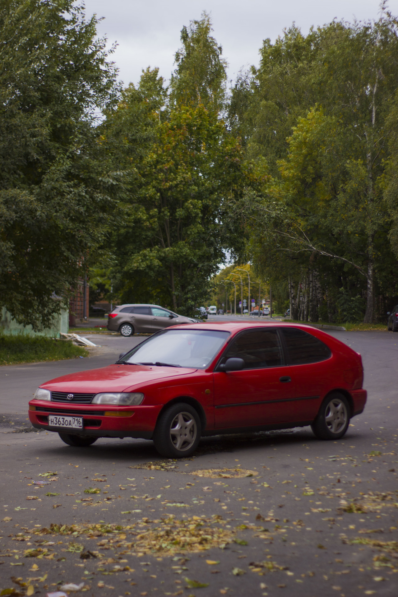 Машина покрашена и на бодром ходу — Toyota Corolla (100), 1,6 л, 1995 ...