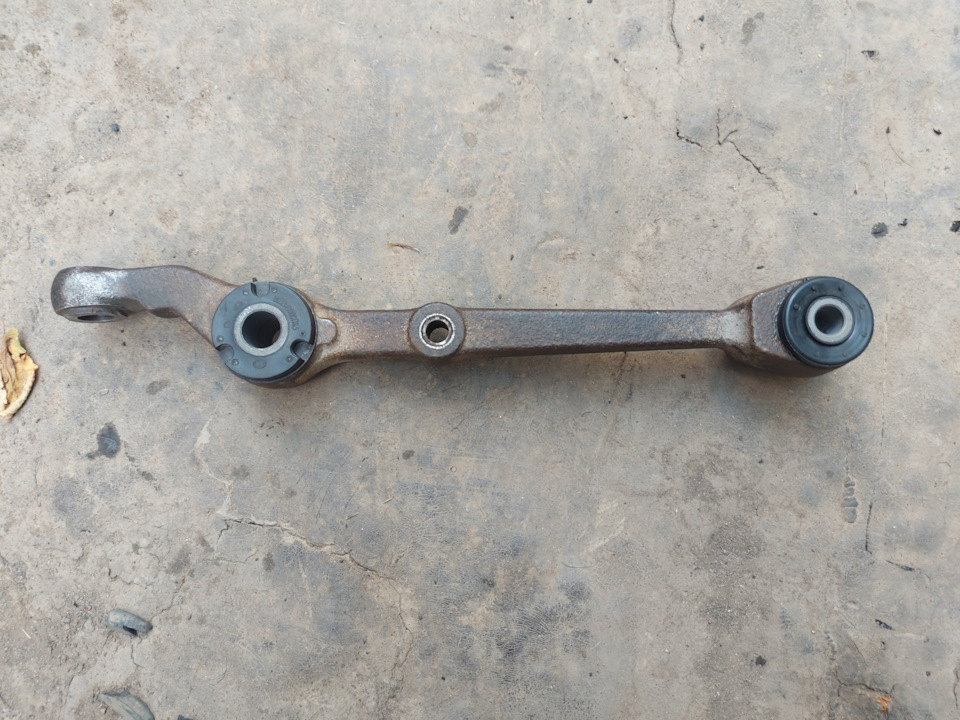 Ромашки сайлентблоки — Lada Гранта, 1,6 л, 2012 года | расходники | DRIVE2