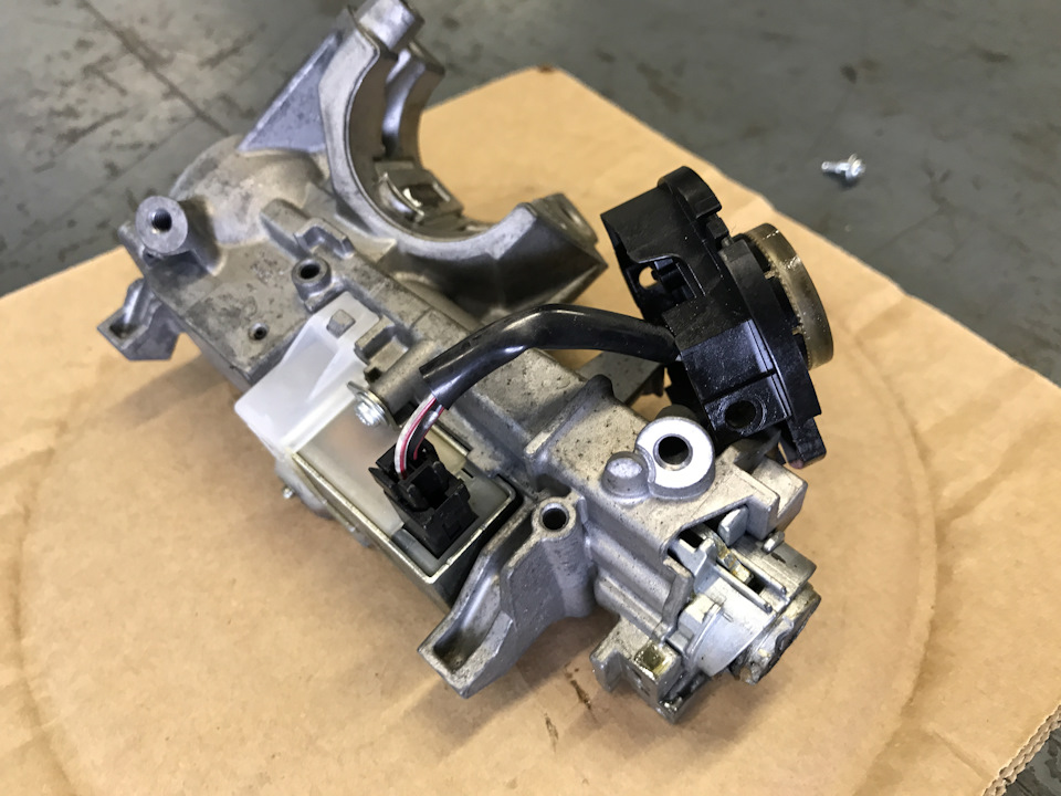 Почему клинит замок зажигания Legend — Honda Legend (KB), 3,5 л, 2007 ...