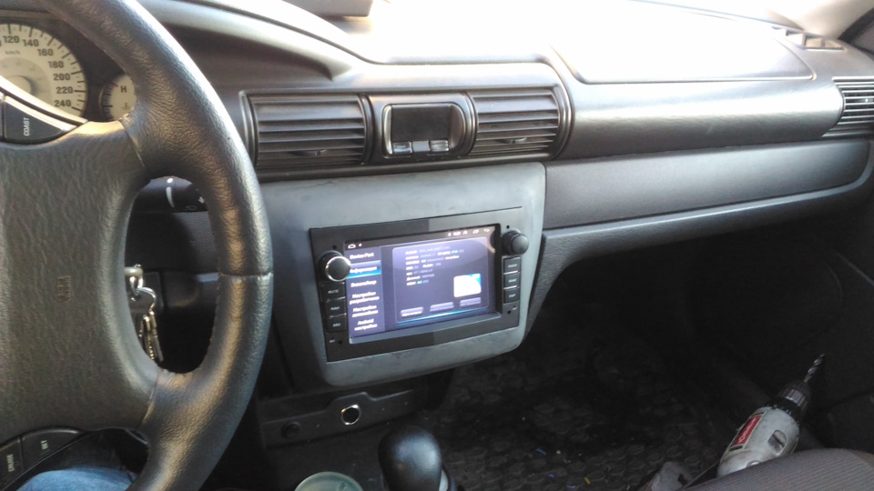 Как подключить китайскую андроид магнитолу к штатному усилителю Волги ...