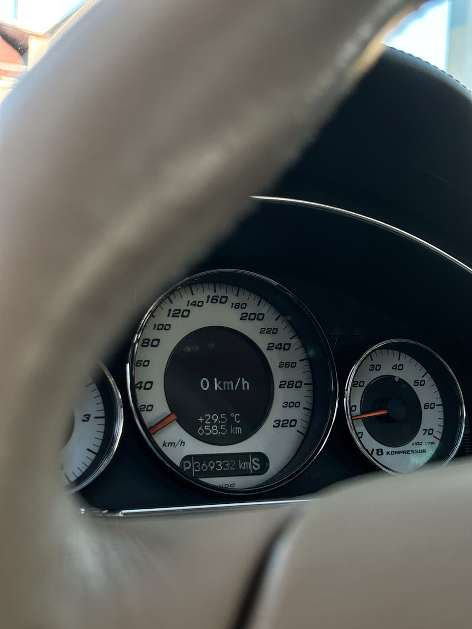 Фото в бортжурнале Mercedes-Benz CLS 55 AMG (C219)
