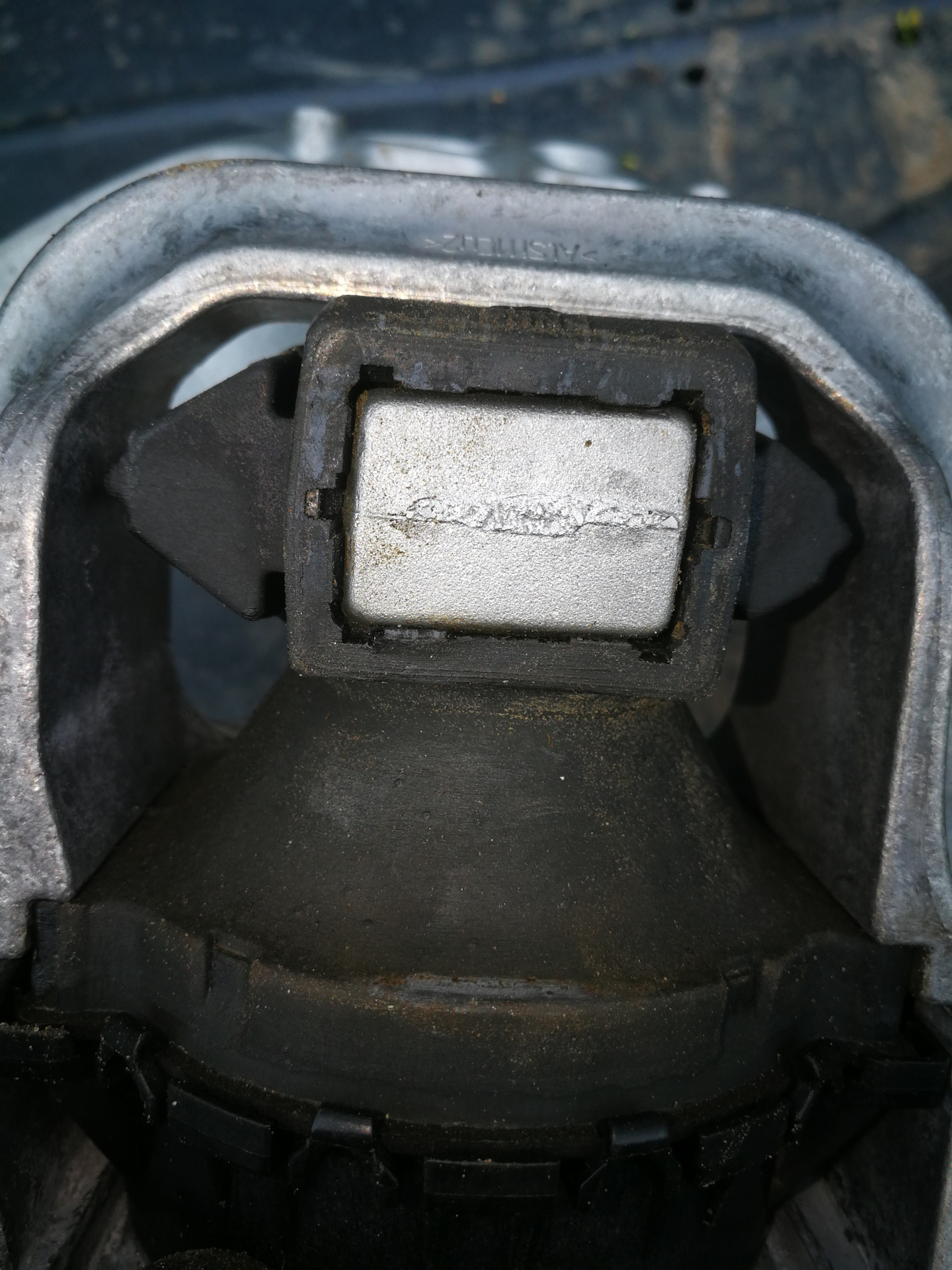 Тросовая кулиса на кпп ваз 2108. Вибрация двигателя на передаче. Кронштейн задней опоры двигателя 2110. Вибрация двигателя на передаче. Датчик холодного пуска ваз 2114.