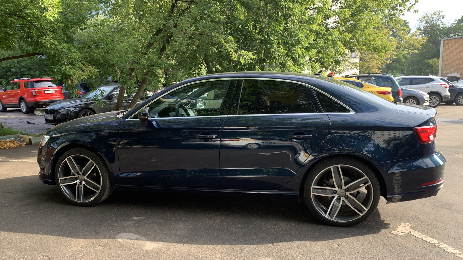 Audi A3 Sedan (8V) 1.4 бензиновый 2019 | Chameleo Dark Blue на DRIVE2