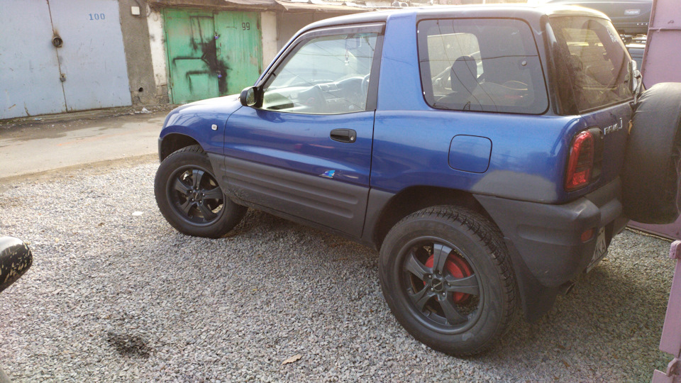 Зима R18 235 60 rav4 sxa10 — Toyota RAV4 (I), 2 л, 1994 года колёсные