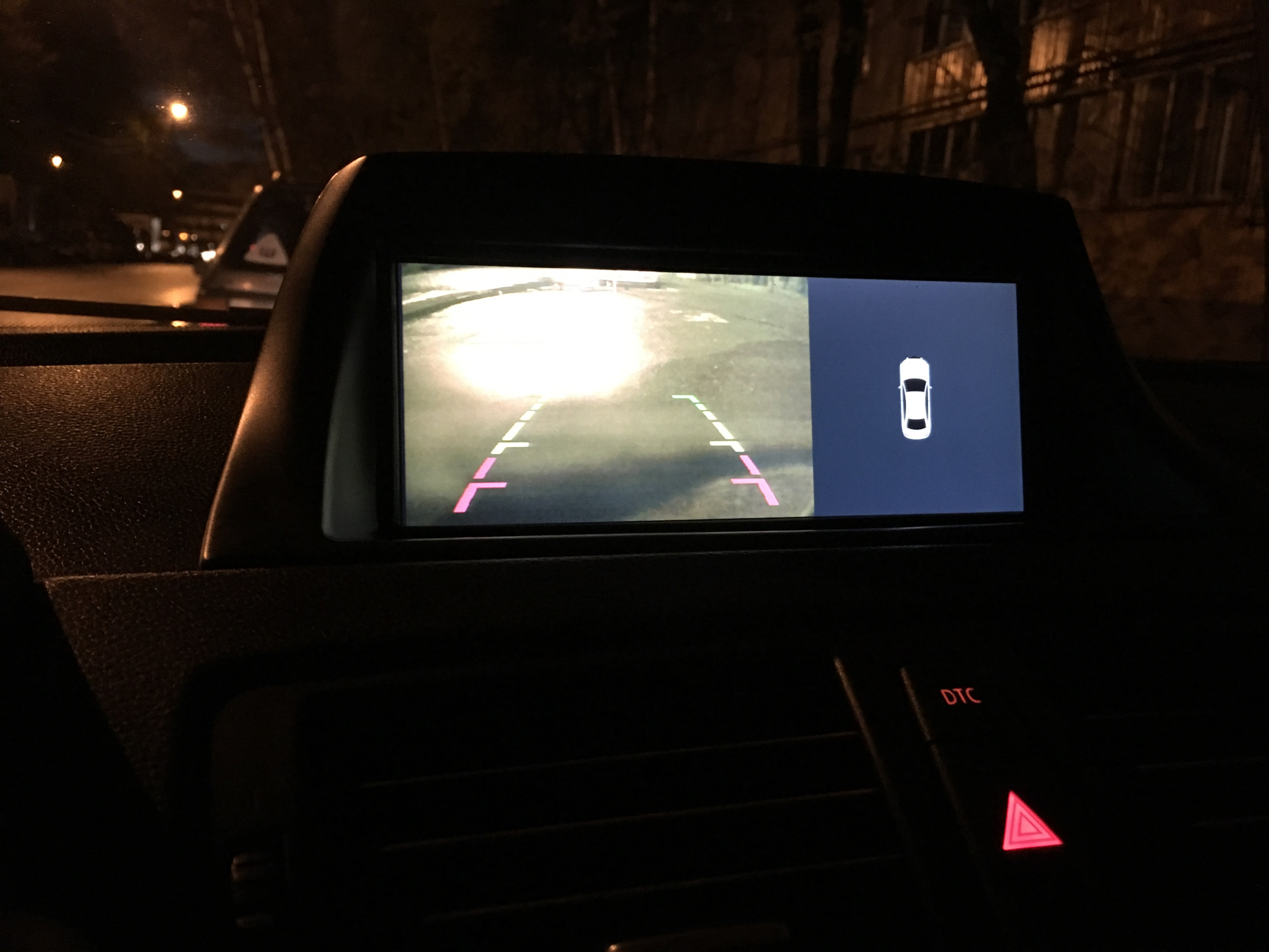 Поставь камеру на главный экран. Смартфон в руке. Фотографирует на смартфон. Oppo find x5. Самсунг галакси а 7 камера.