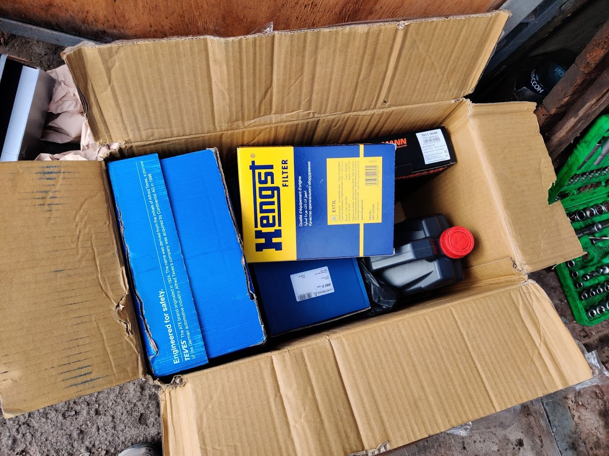 Замена прокладки масляного поддона+ ТО на летний сезон — BMW 5 series ...