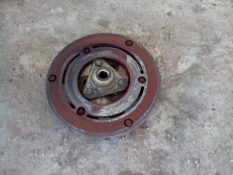 Прочитайте статью - Что обозначают буквы на поршнях