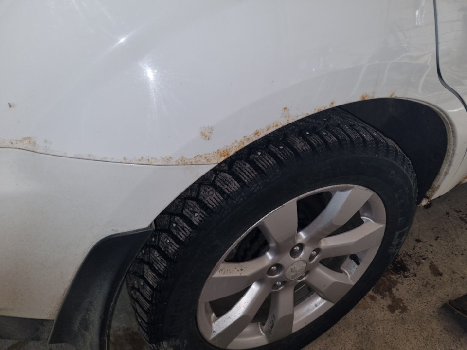 Задняя правая арка — Mitsubishi Outlander XL