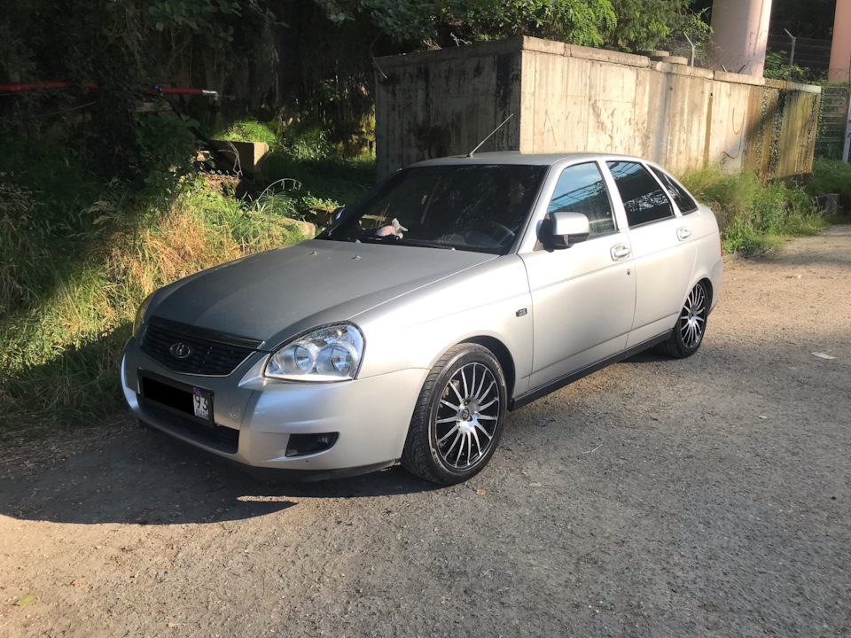 114) Диски Гранта Спорт r16.Подарок — Lada Приора хэтчбек, 1,6 л, 2008 ...