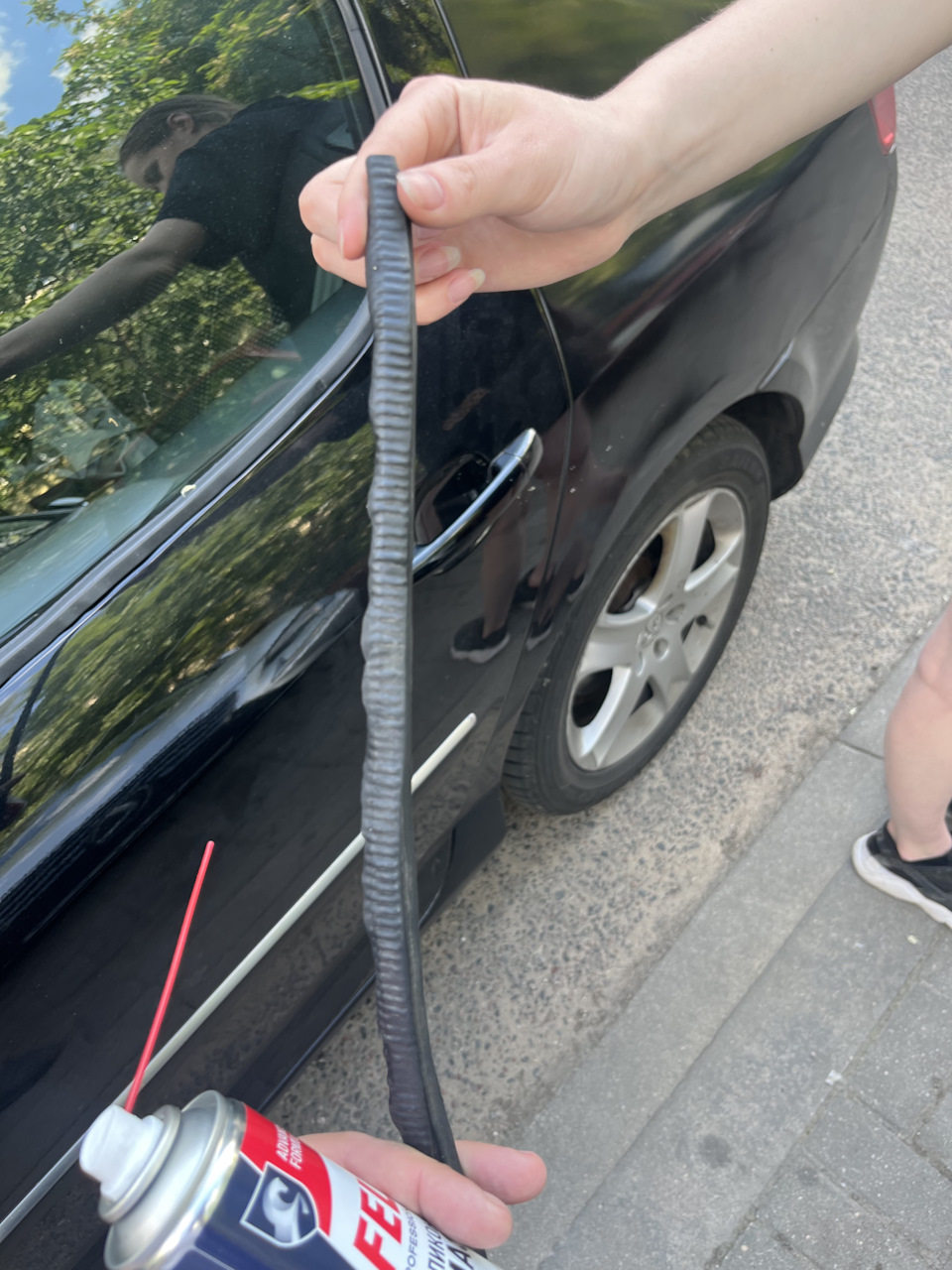 Замена бокового уплотнителя двери — Peugeot 407, 2 л, 2006 года ...