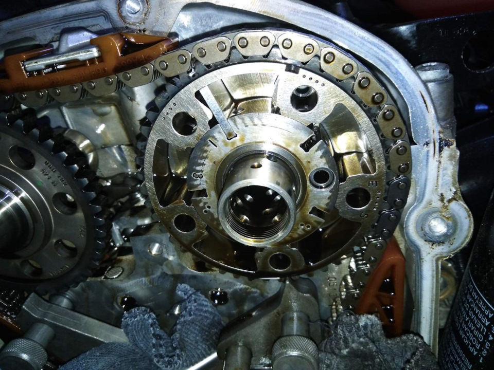 При замене пластин проблем не возникло. На старых была минимальная выработка. Новые с допуском 0.005 зашли без молотка ) — Volkswagen Tiguan (1G)