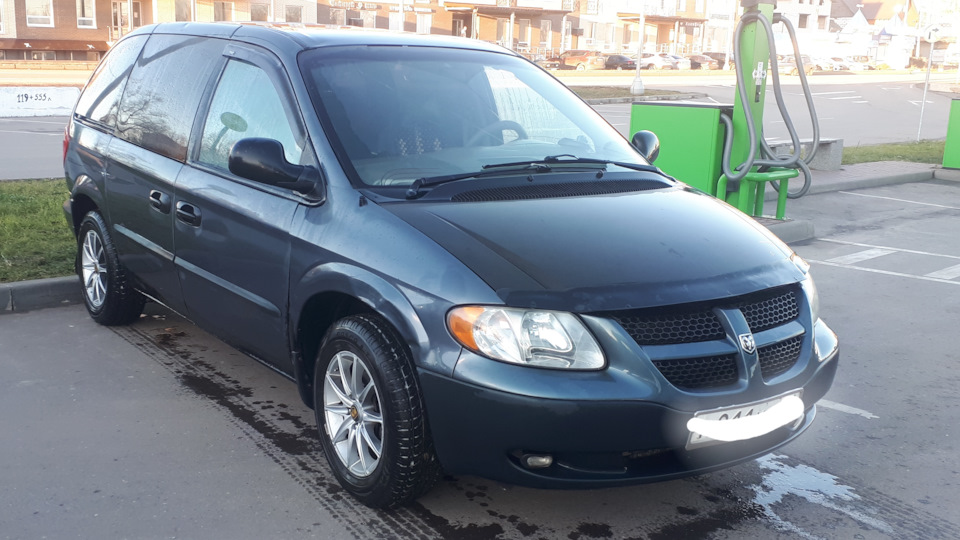 Dodge caravan 4. 4. 4. 4. 4 at, 2002.