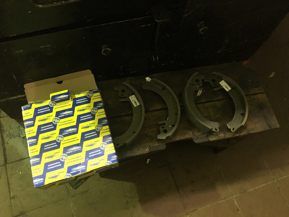 Ремонт передних тормозов. — ИЖ Москвич 412, 1,5 л, 1979 года | визит на ...