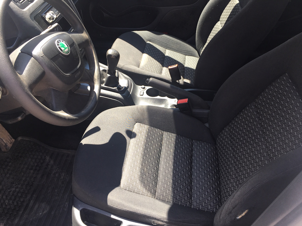 Накладки на педали, подлокотник, рычаг кпп, пришли. — Skoda Octavia A5 ...