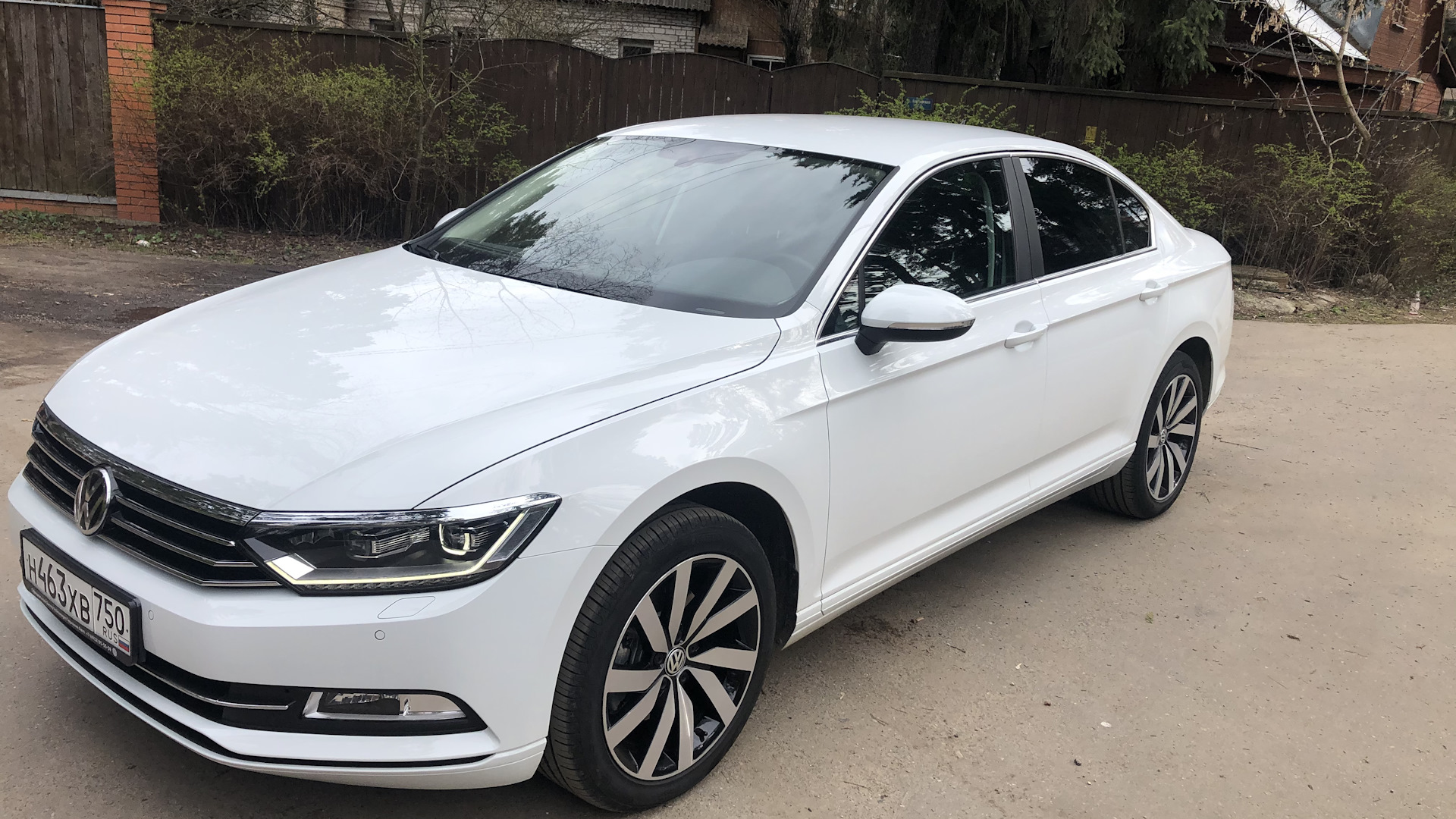 Passat b8. Volkswagen passat 2017 белый. Volkswagen passat b8 отзывы владельцев. Фольксваген пассат 8 отзывы. Белая фольксваген пассат 2015.