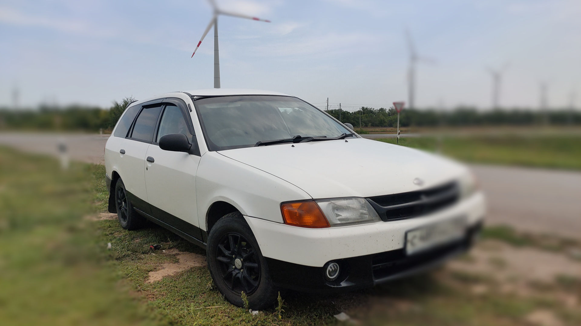Ниссан ад фото. Nissan ad y11, 3 поколение. Ниссан ад 2000. Ниссан ад на 13. Ниссан ад на 13.
