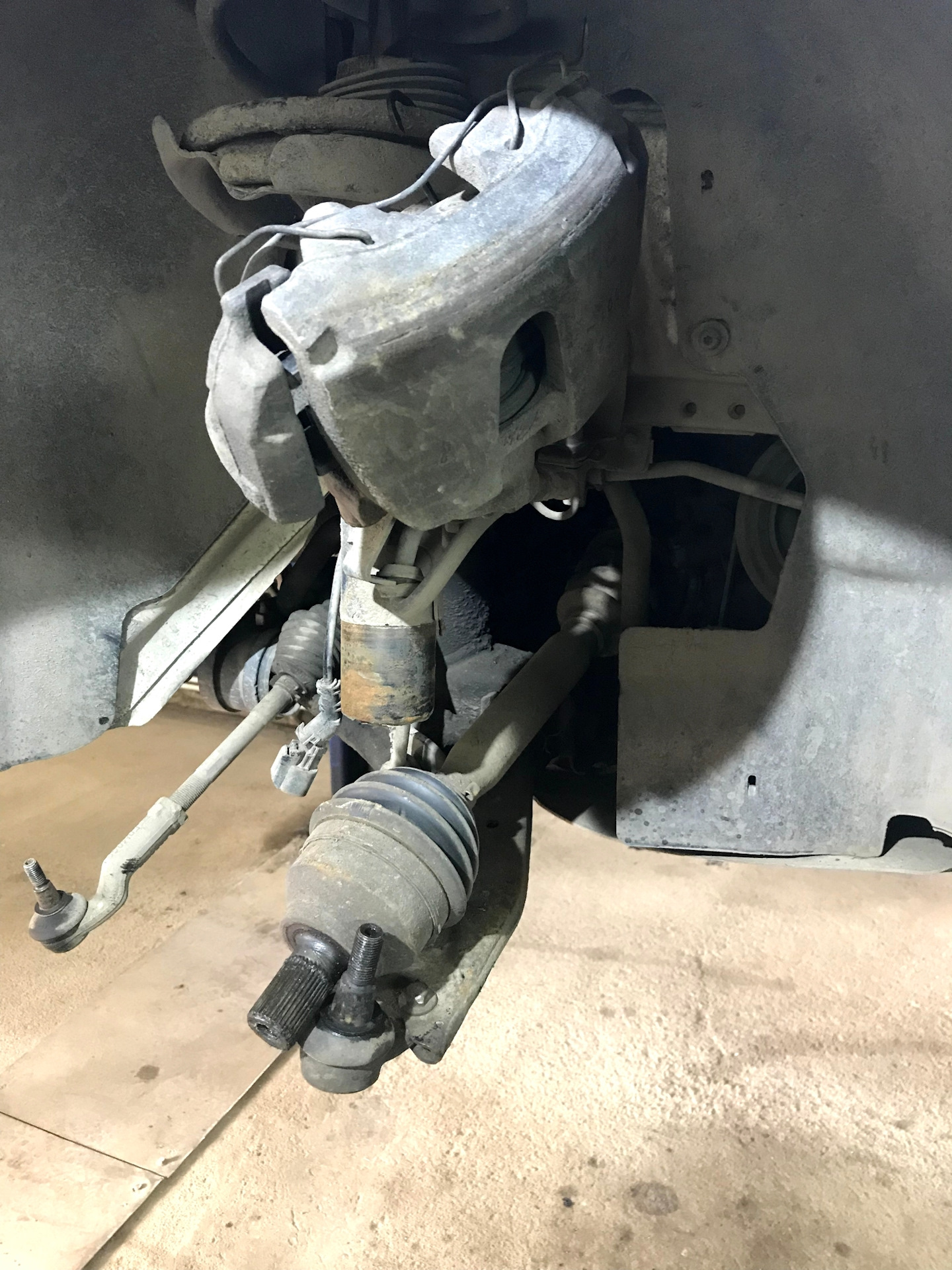 Первая поломка, ступичный подшипник ФФ2 — Ford Focus II Hatchback, 1,8 ...